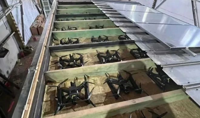 机受损尚存争议！俄媒：乌方夸大“蛛网”行动战果pg电子模拟器免费版乌无人机首次突袭俄远东俄战(图2)