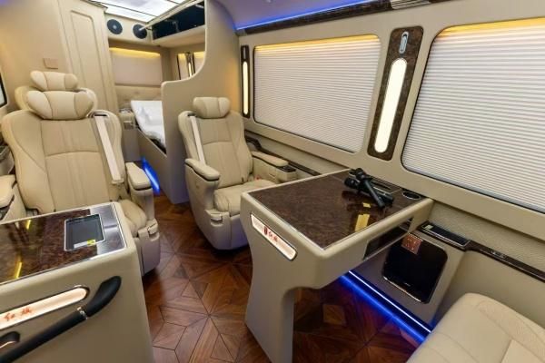 旗国悦价格红旗国悦豪华版价格pg电子试玩入口2025款红(图3) 旗国悦价格红旗国悦豪华版价格pg电子试玩入口2025款红(图3)